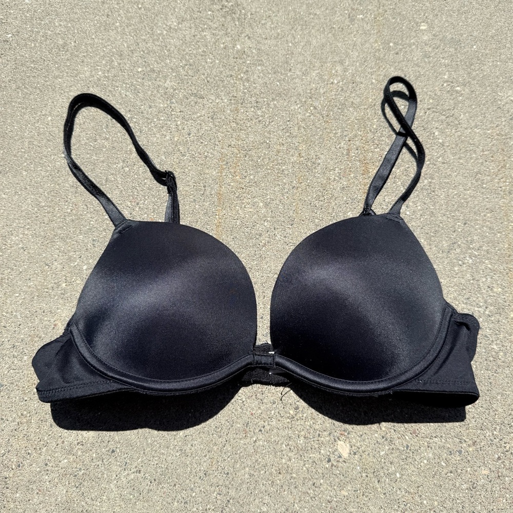 Victoria’s Secret PINK Wear Everywhere Super Push Ip Bra in Black size 34A